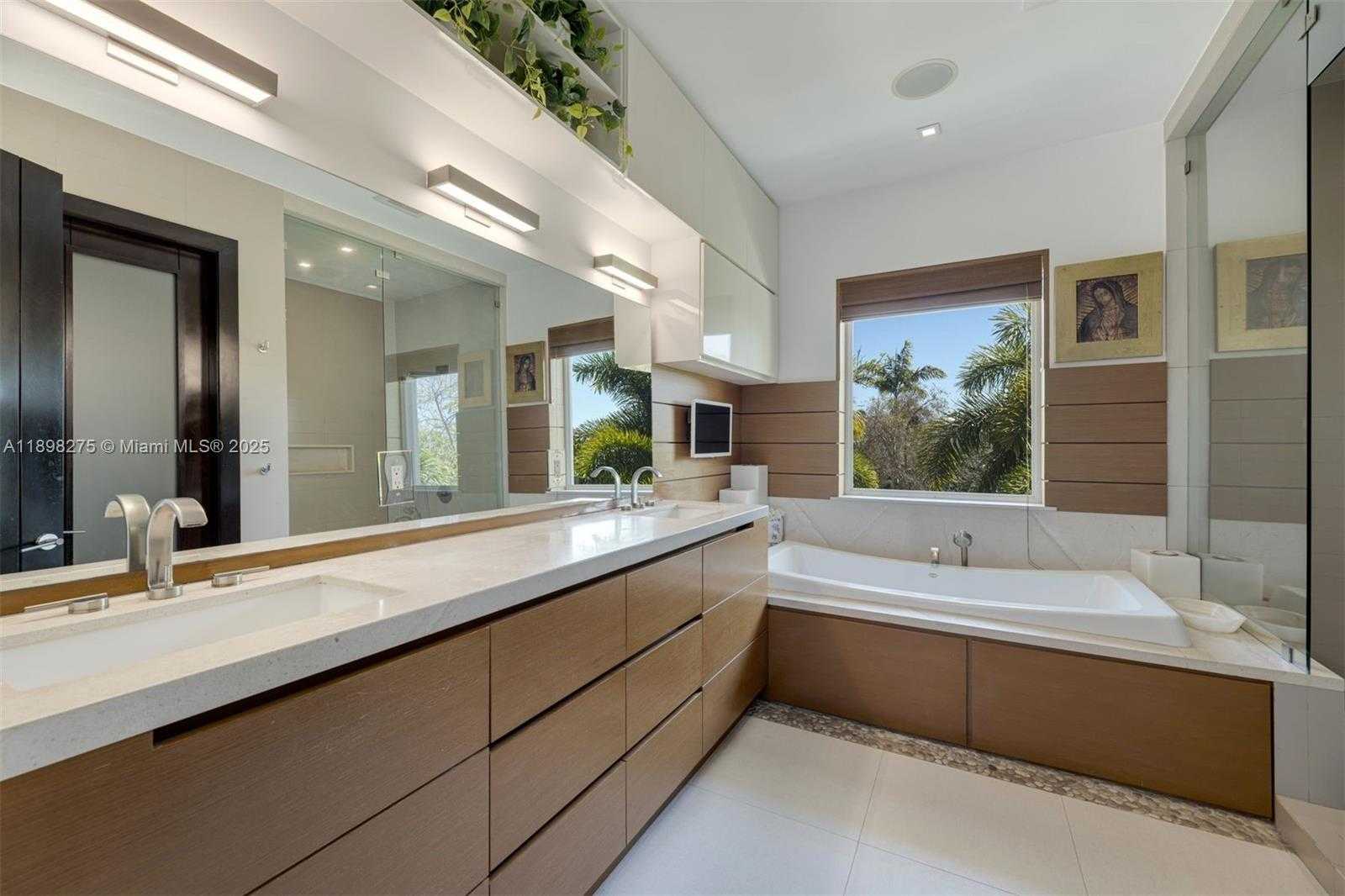 Small Image of 765 ALLENDALE ROAD, Key Biscayne Number 12