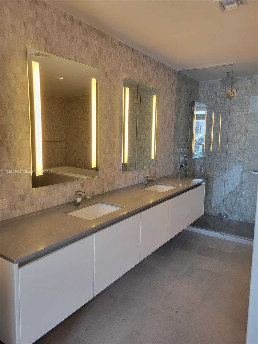 Small Image of 88 SOUTH WEST 7TH ST #1903, Miami Number 21