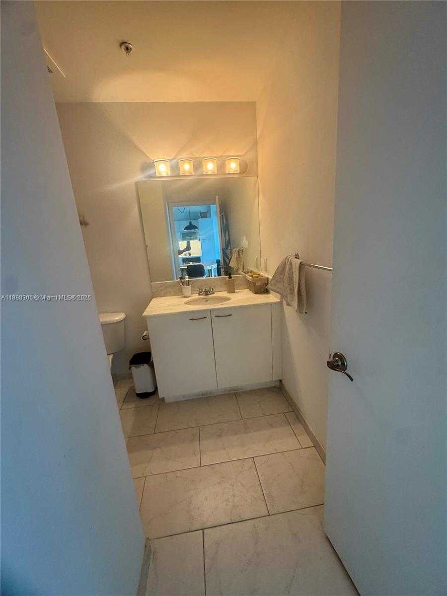 Small Image of 133 NORTH EAST 2ND AVE #1605, Miami Number 11