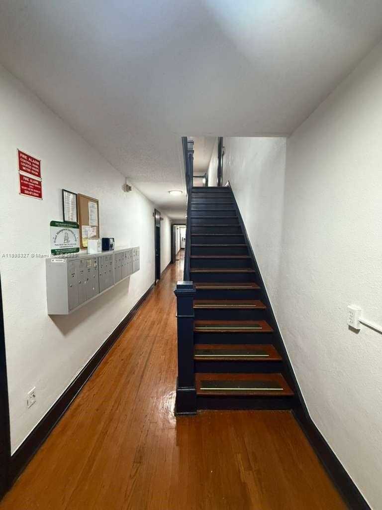Small Image of 124 MENDOZA AVE #8, Coral Gables Number 3