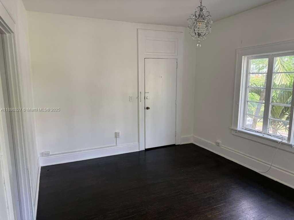 Small Image of 124 MENDOZA AVE #8, Coral Gables Number 8