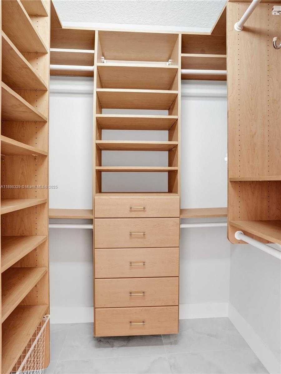 Imagen de Pequeño Objeto