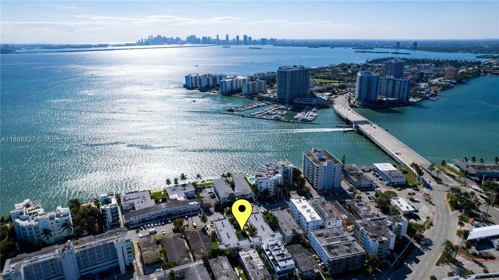 Small Image of 1985 BAY DR #105, Miami Beach Number 20