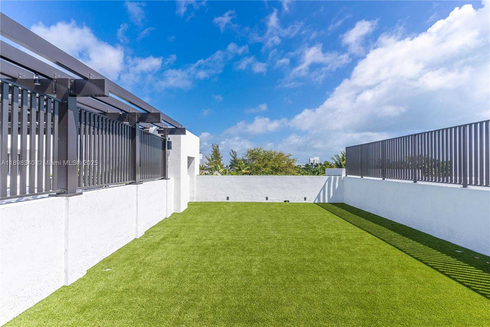 Small Image of 1030 15TH ST #206, Miami Beach Number 23