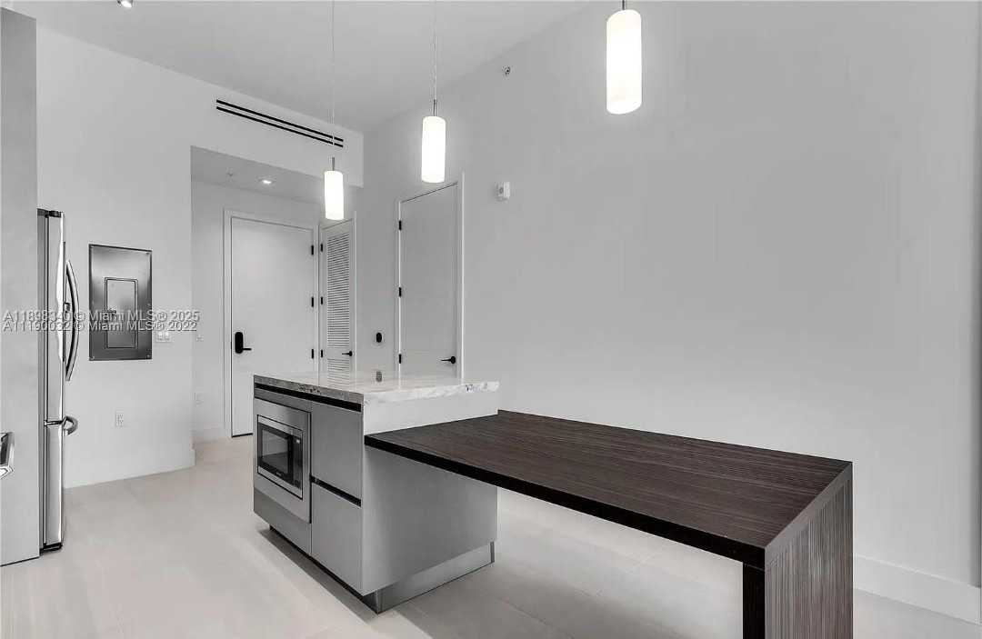 Small Image of 1030 15TH ST #206, Miami Beach Number 8