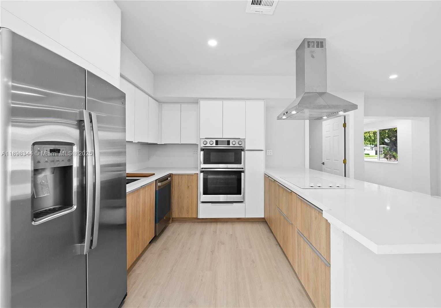 Small Image of 8560 SOUTH WEST 126TH TER, Miami Number 2
