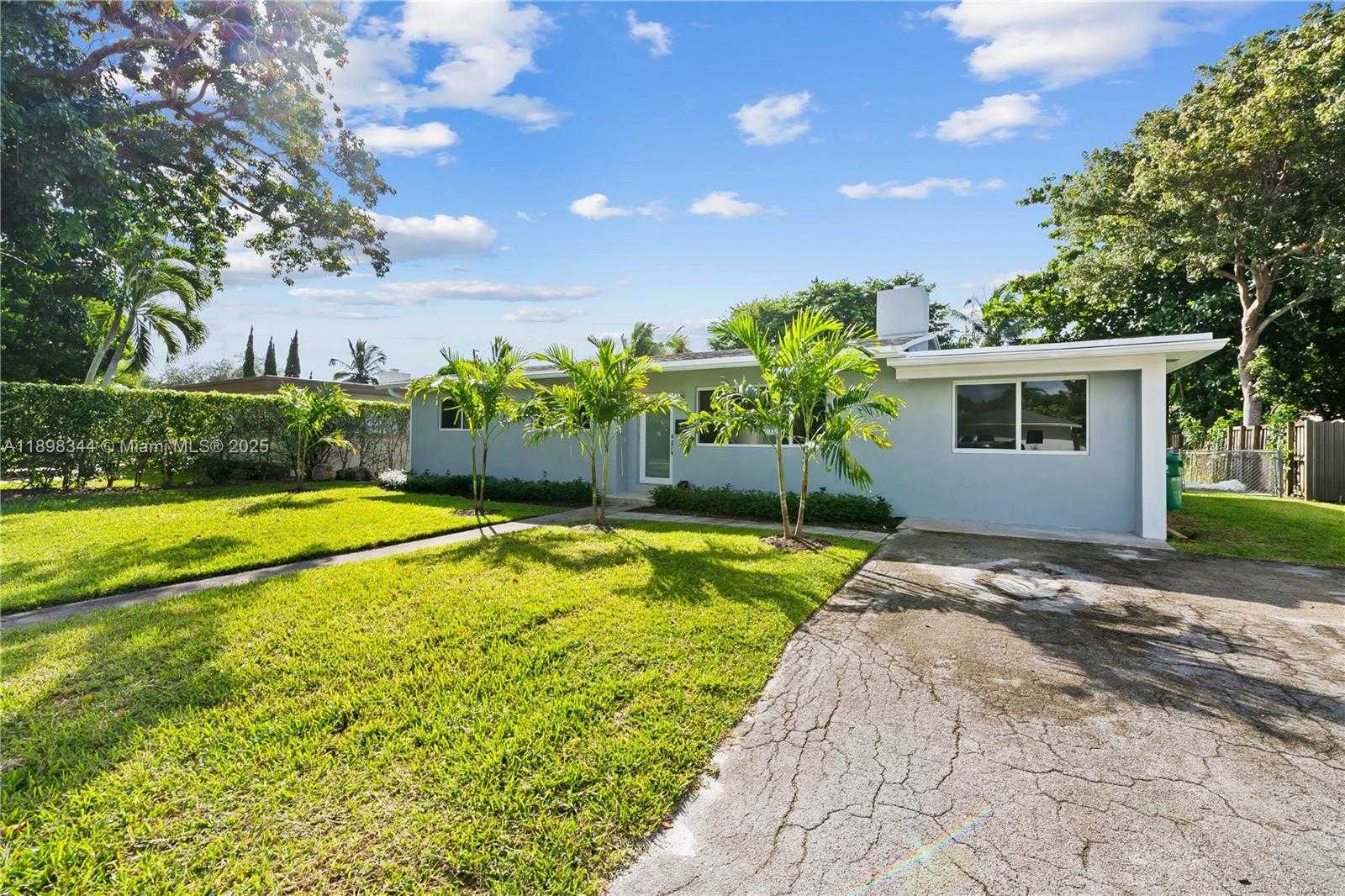 Small Image of 8560 SOUTH WEST 126TH TER, Miami Number 22