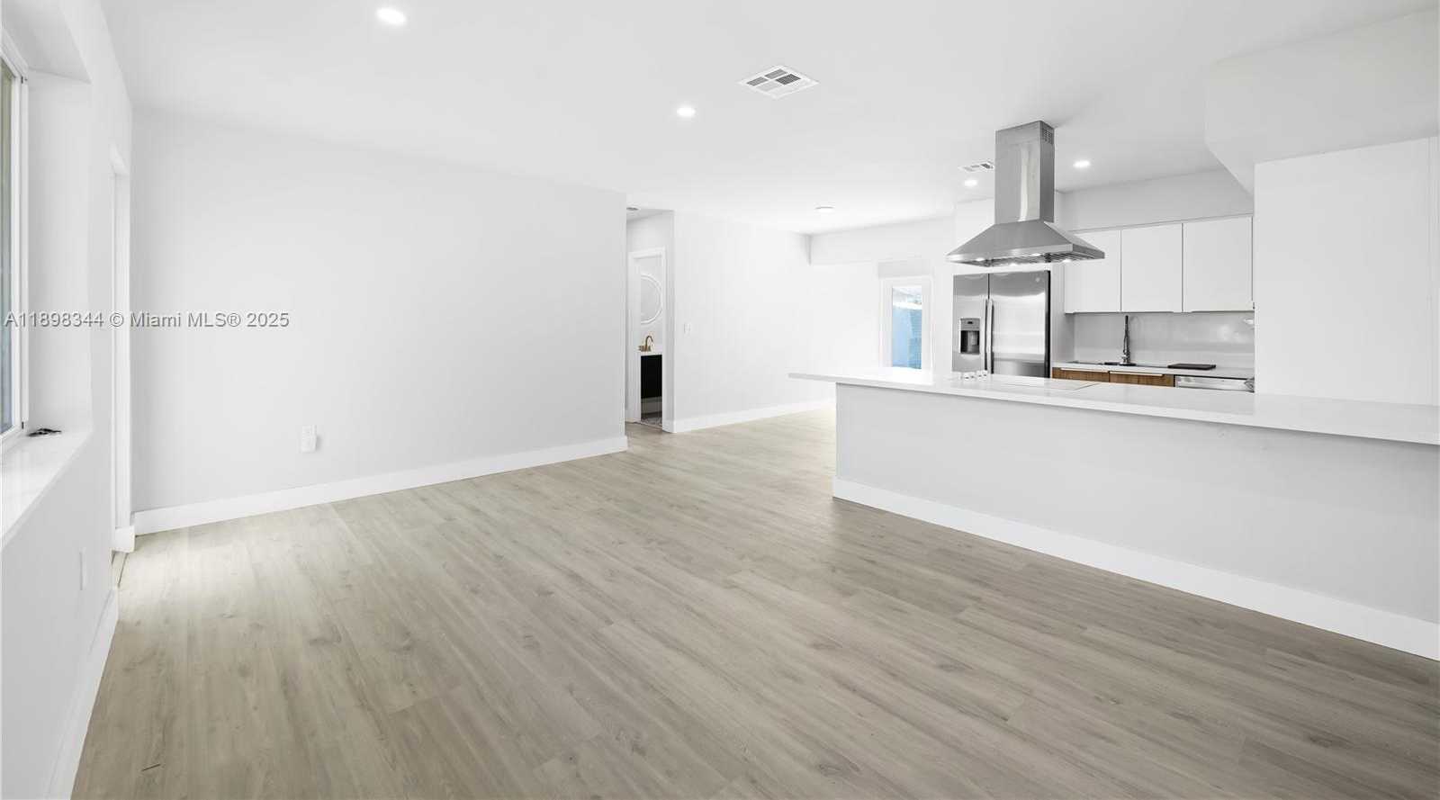 Small Image of 8560 SOUTH WEST 126TH TER, Miami Number 4