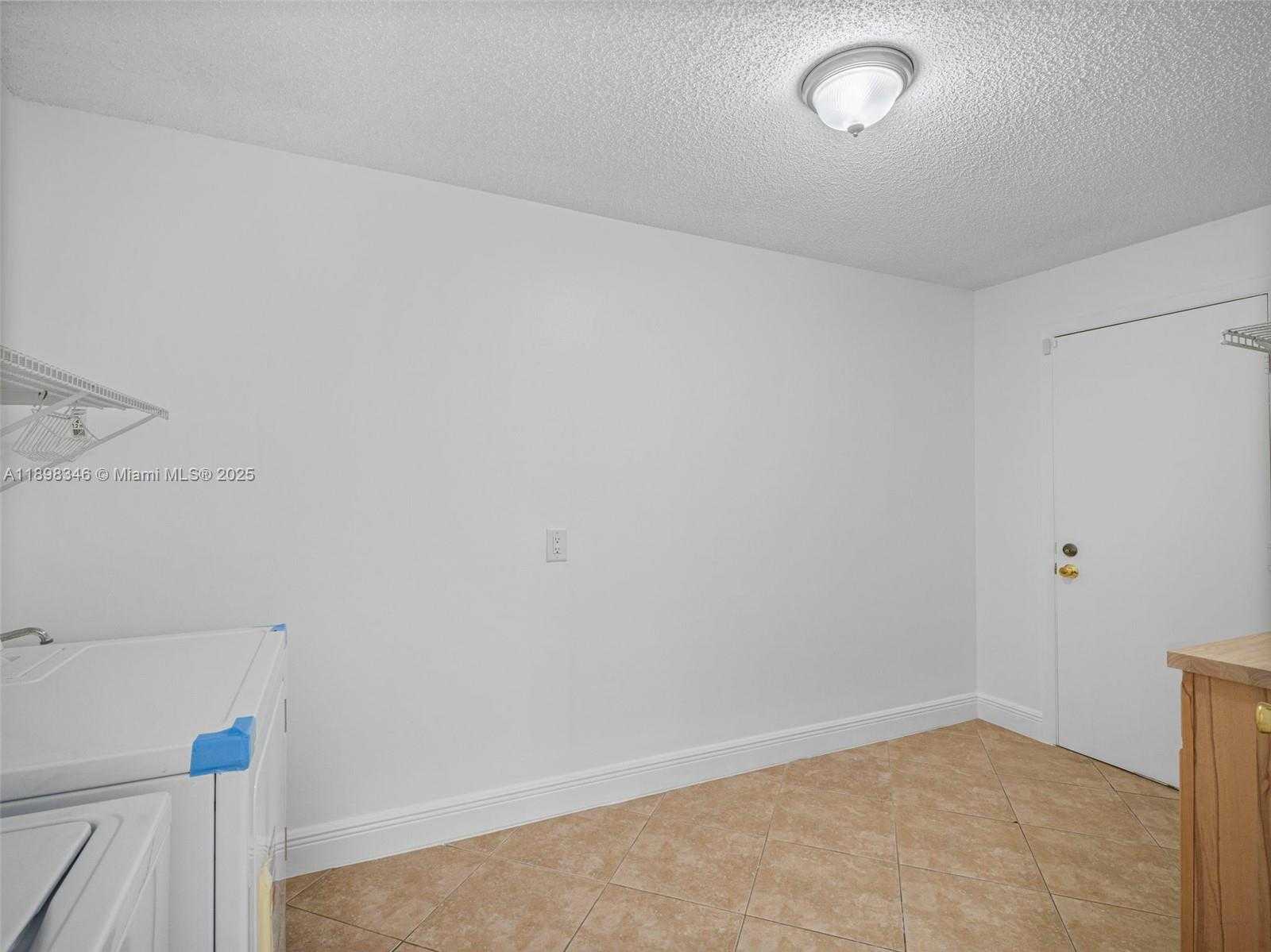 Small Image of 15531 SOUTH WEST 54 TE, Miami Number 10