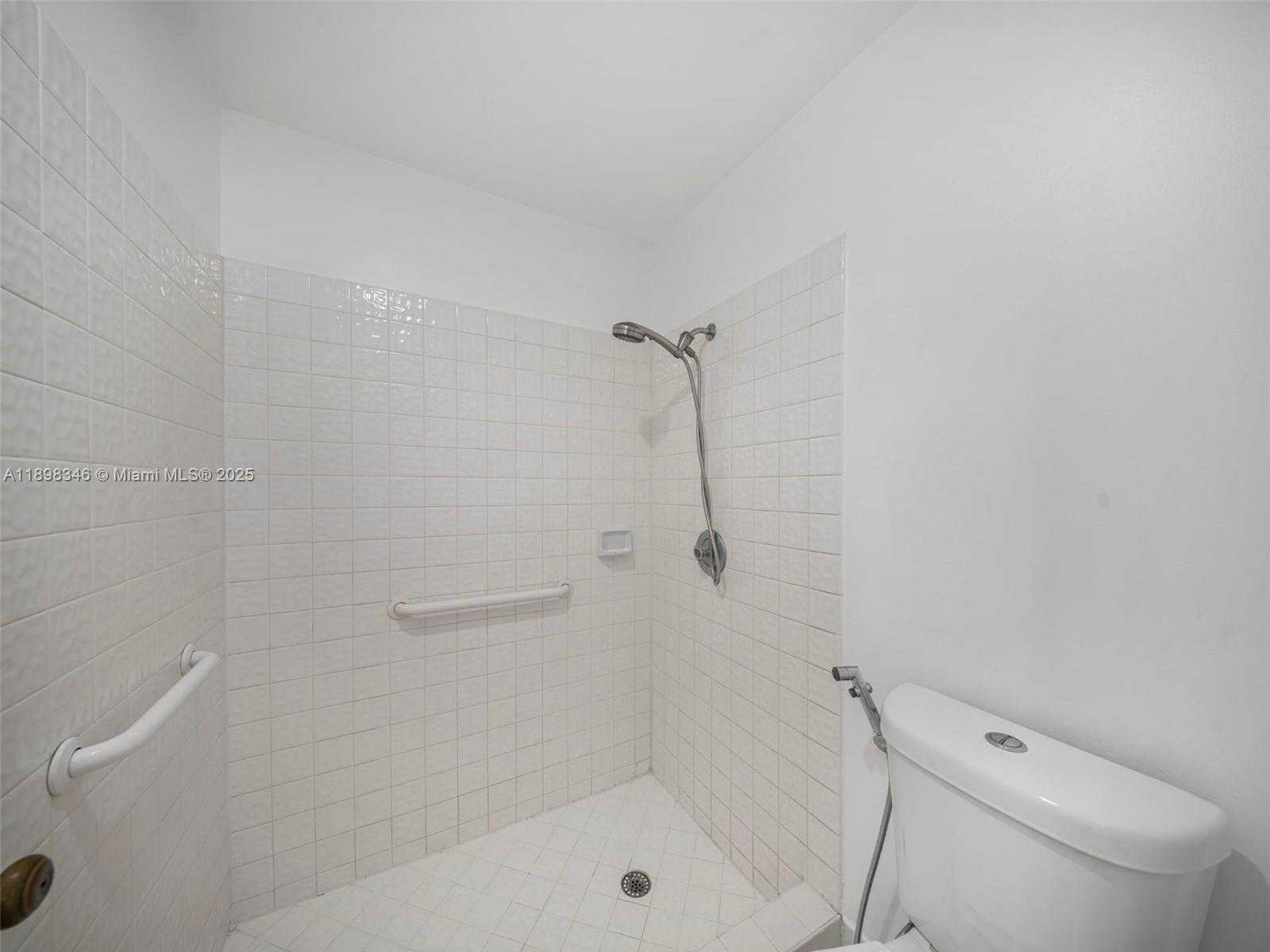 Small Image of 15531 SOUTH WEST 54 TE, Miami Number 15