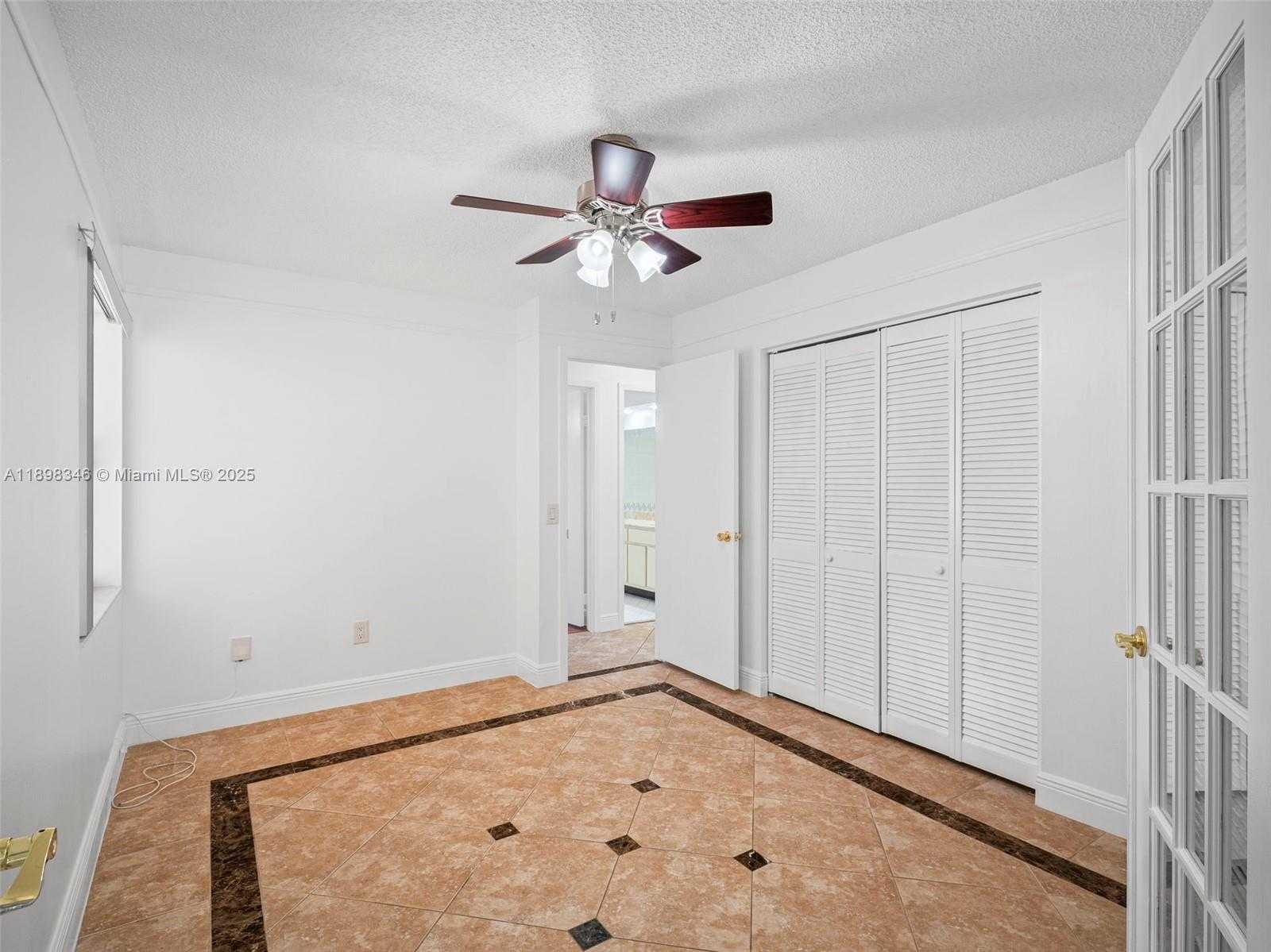 Small Image of 15531 SOUTH WEST 54 TE, Miami Number 19