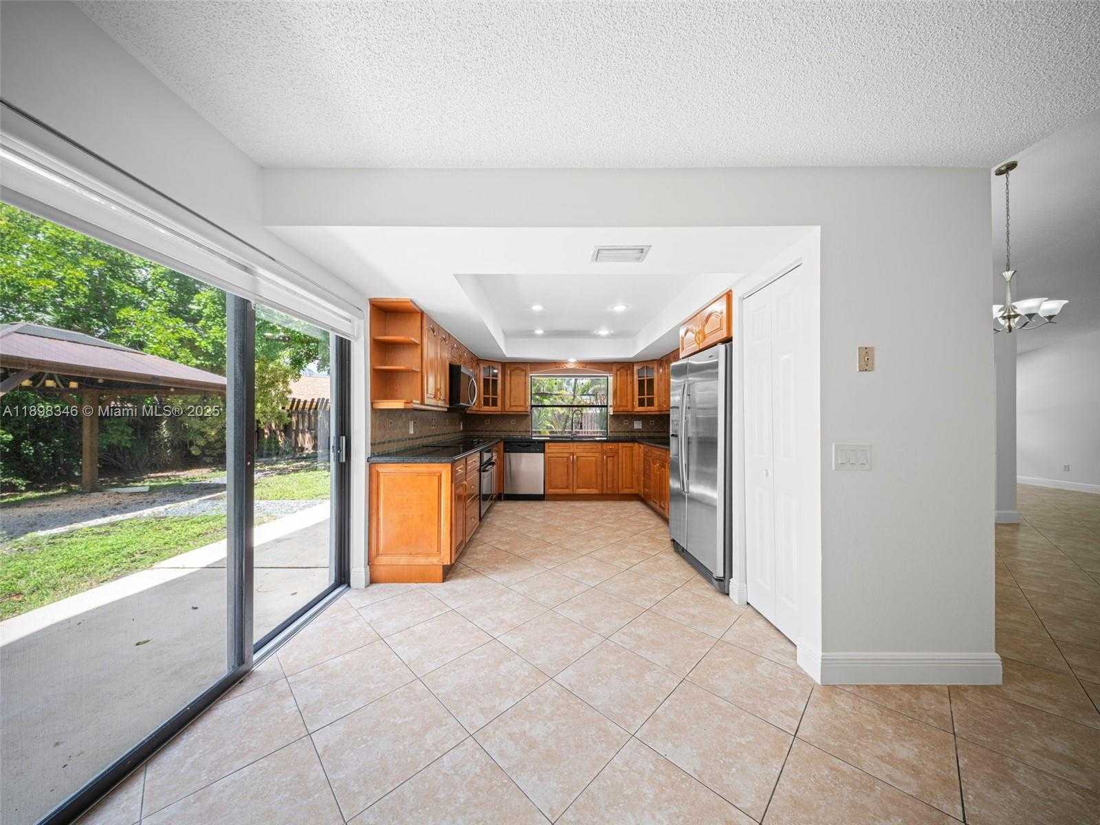 Small Image of 15531 SOUTH WEST 54 TE, Miami Number 30