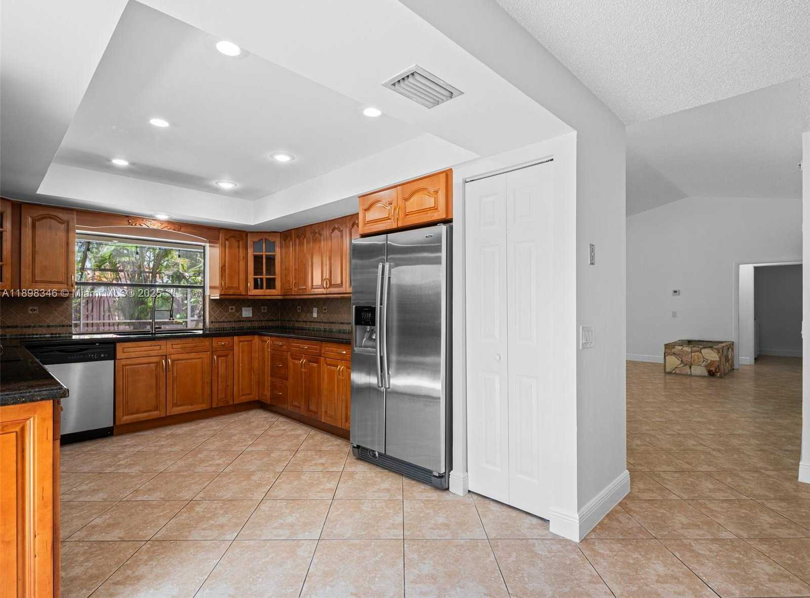 Small Image of 15531 SOUTH WEST 54 TE, Miami Number 37