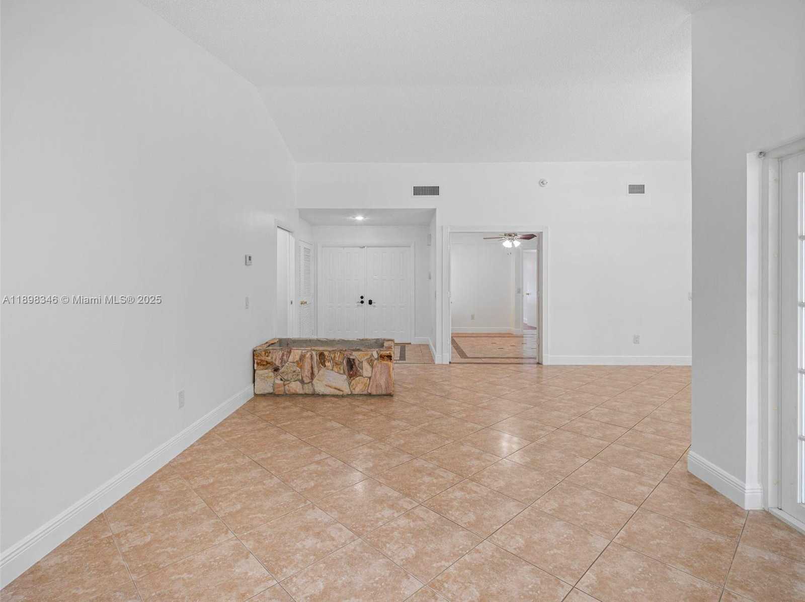 Small Image of 15531 SOUTH WEST 54 TE, Miami Number 4