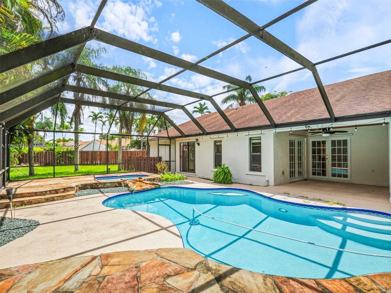 Small Image of 15531 SOUTH WEST 54 TE, Miami Number 43