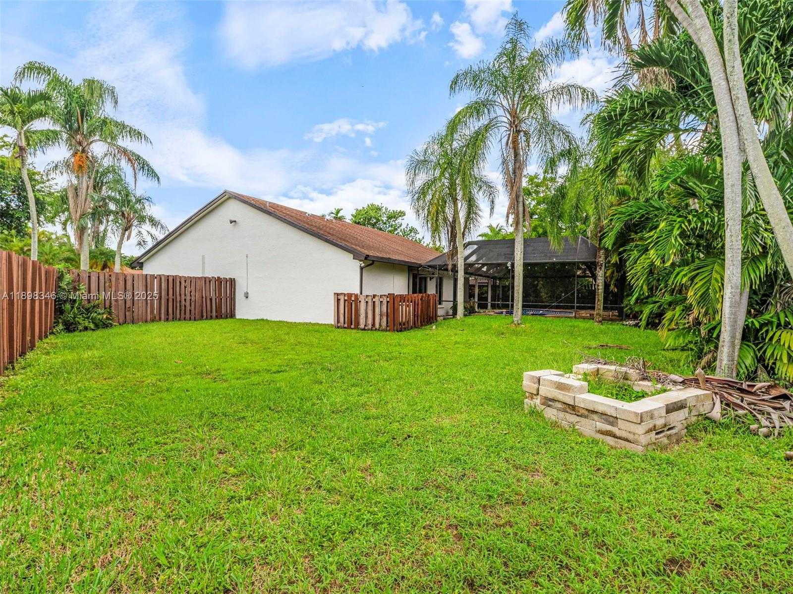 Small Image of 15531 SOUTH WEST 54 TE, Miami Number 49