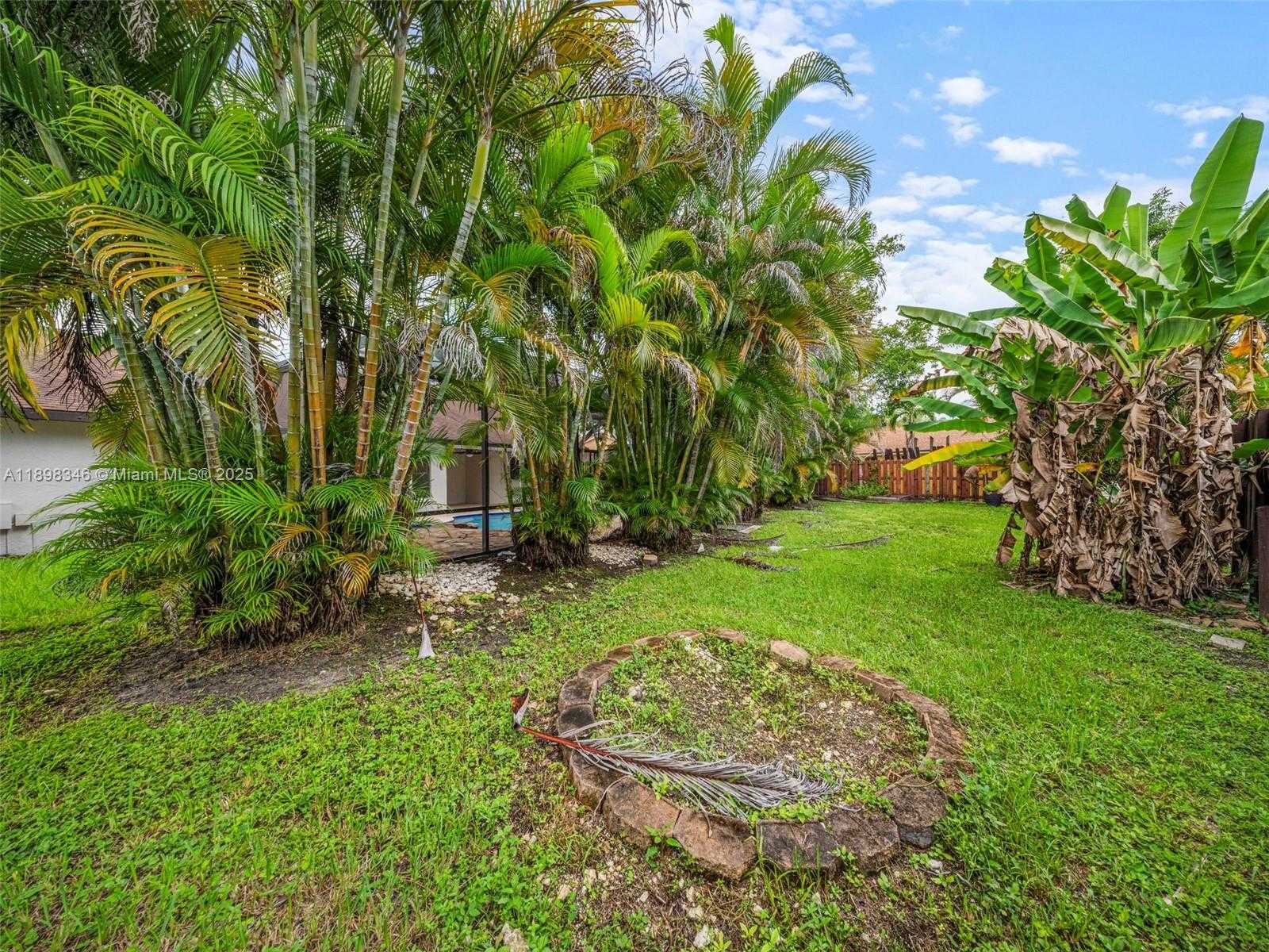 Small Image of 15531 SOUTH WEST 54 TE, Miami Number 50