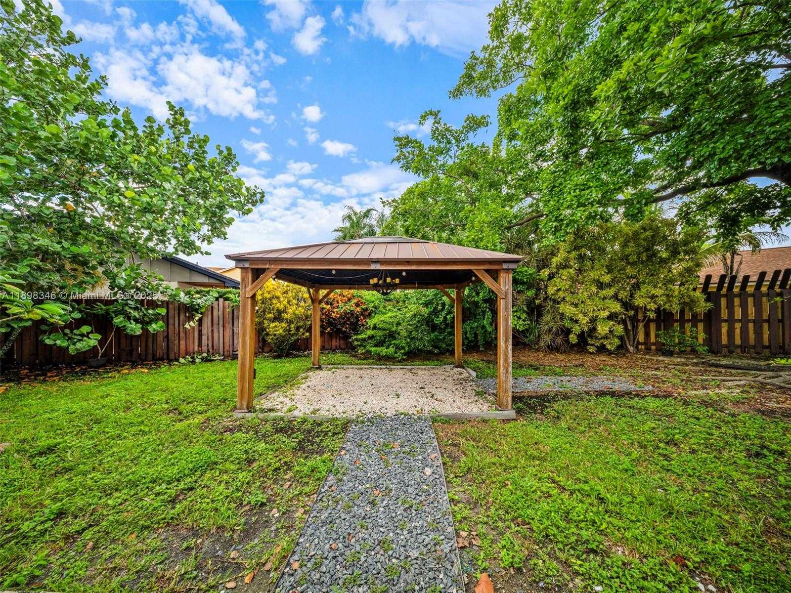 Small Image of 15531 SOUTH WEST 54 TE, Miami Number 52
