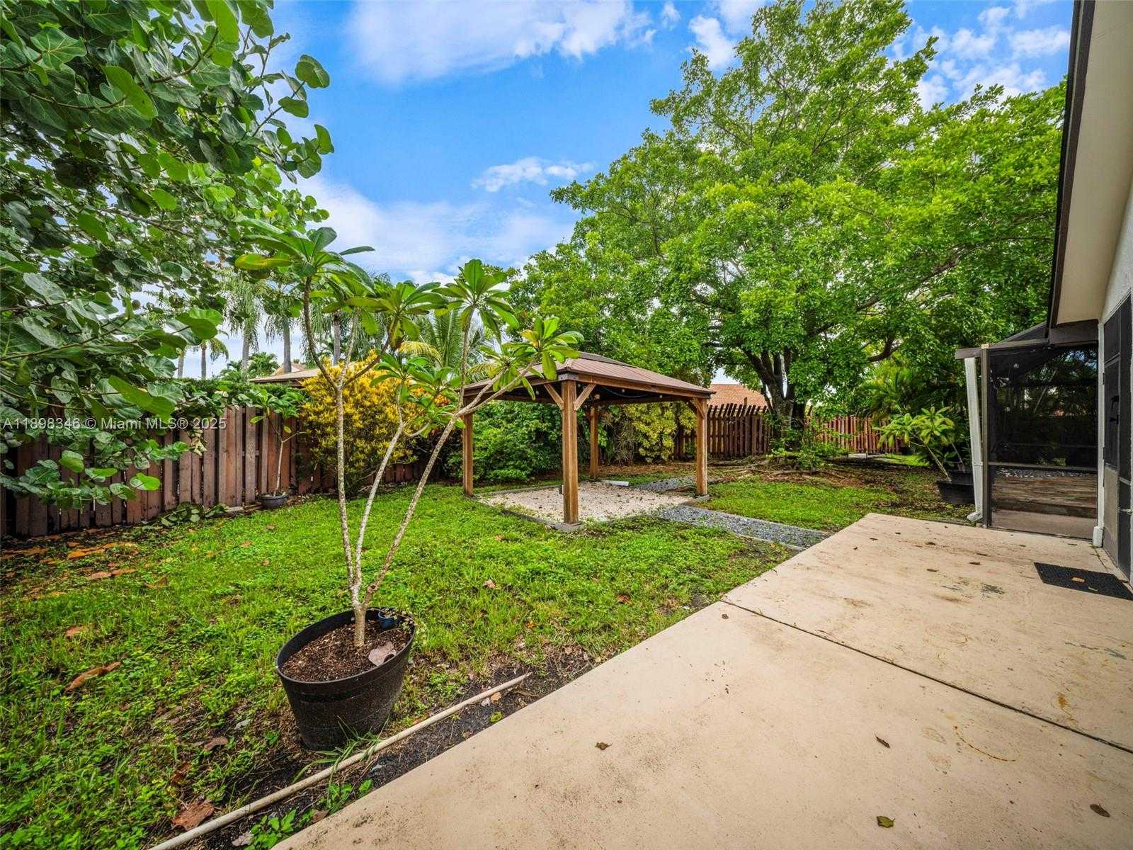 Small Image of 15531 SOUTH WEST 54 TE, Miami Number 53