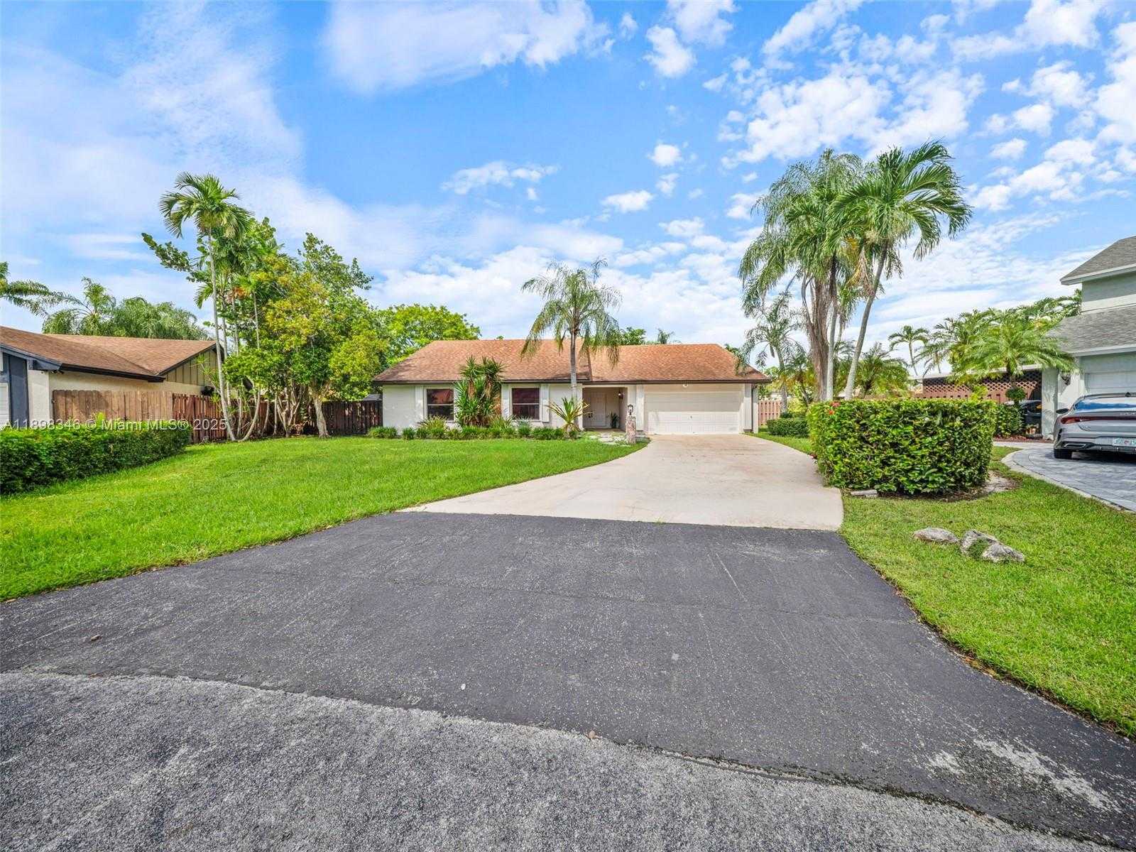 Small Image of 15531 SOUTH WEST 54 TE, Miami Number 56