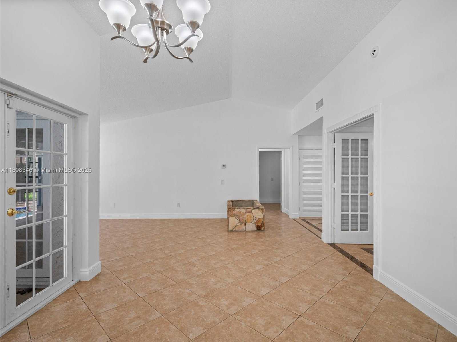 Small Image of 15531 SOUTH WEST 54 TE, Miami Number 6