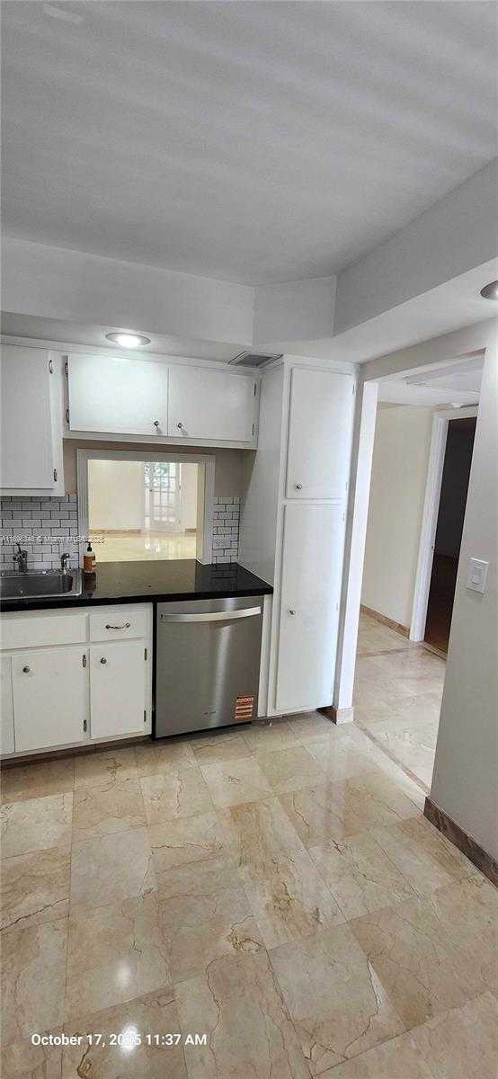 Small Image of 443 NORTH EAST 195TH ST #238, Miami Number 4