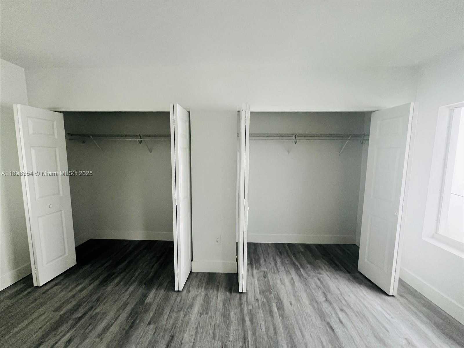 Small Image of 950 BAY DR #5, Miami Beach Number 13