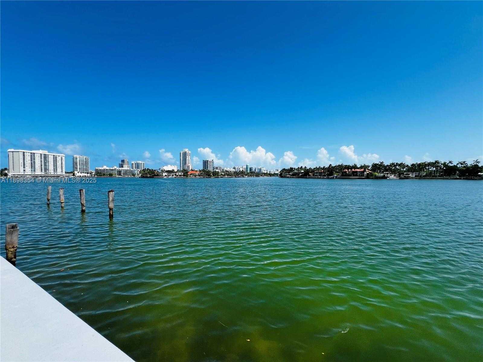 Small Image of 950 BAY DR #5, Miami Beach Number 17