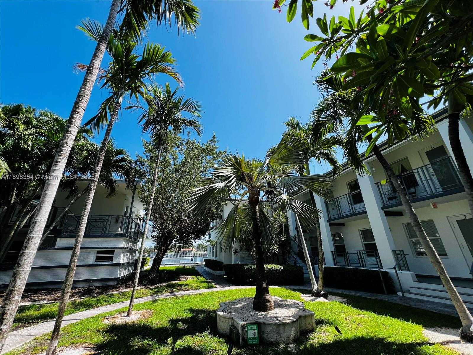 Small Image of 950 BAY DR #5, Miami Beach Number 20