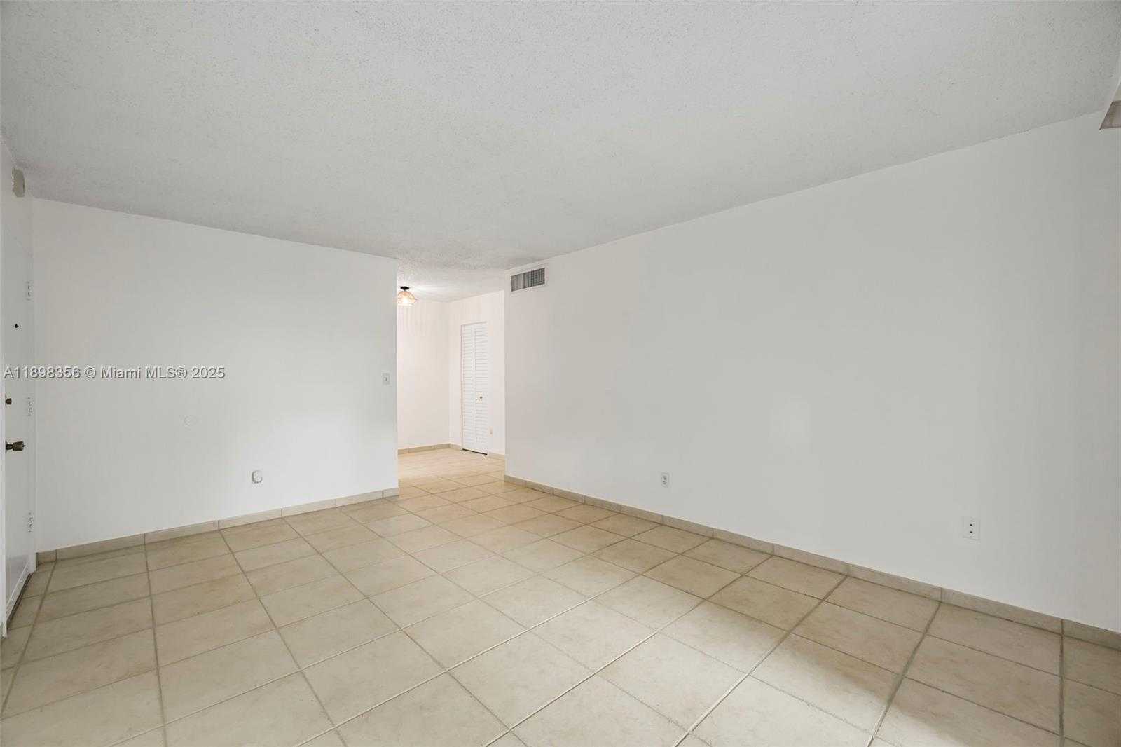 Small Image of 10780 N Kendall Dr, Miami, FL 33176, USA Number 12