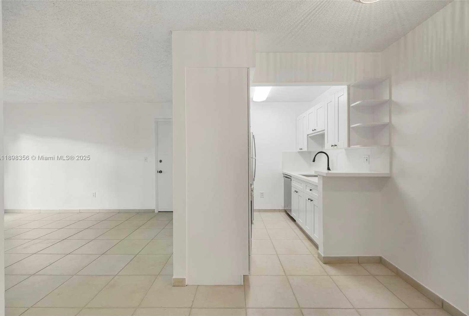 Small Image of 10780 N Kendall Dr, Miami, FL 33176, USA Number 2