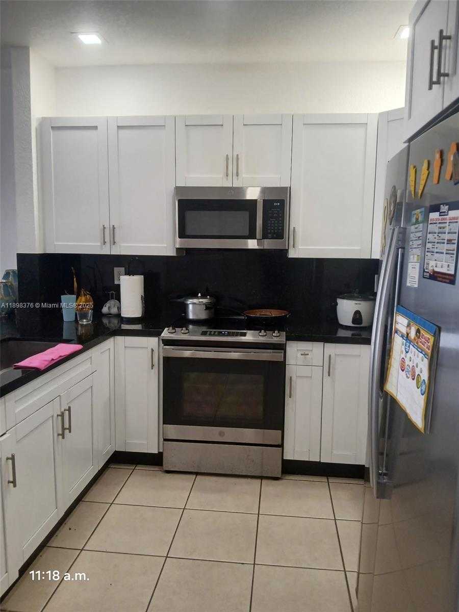 Small Image of 10984 SOUTH WEST 182ND LN, Miami Number 2