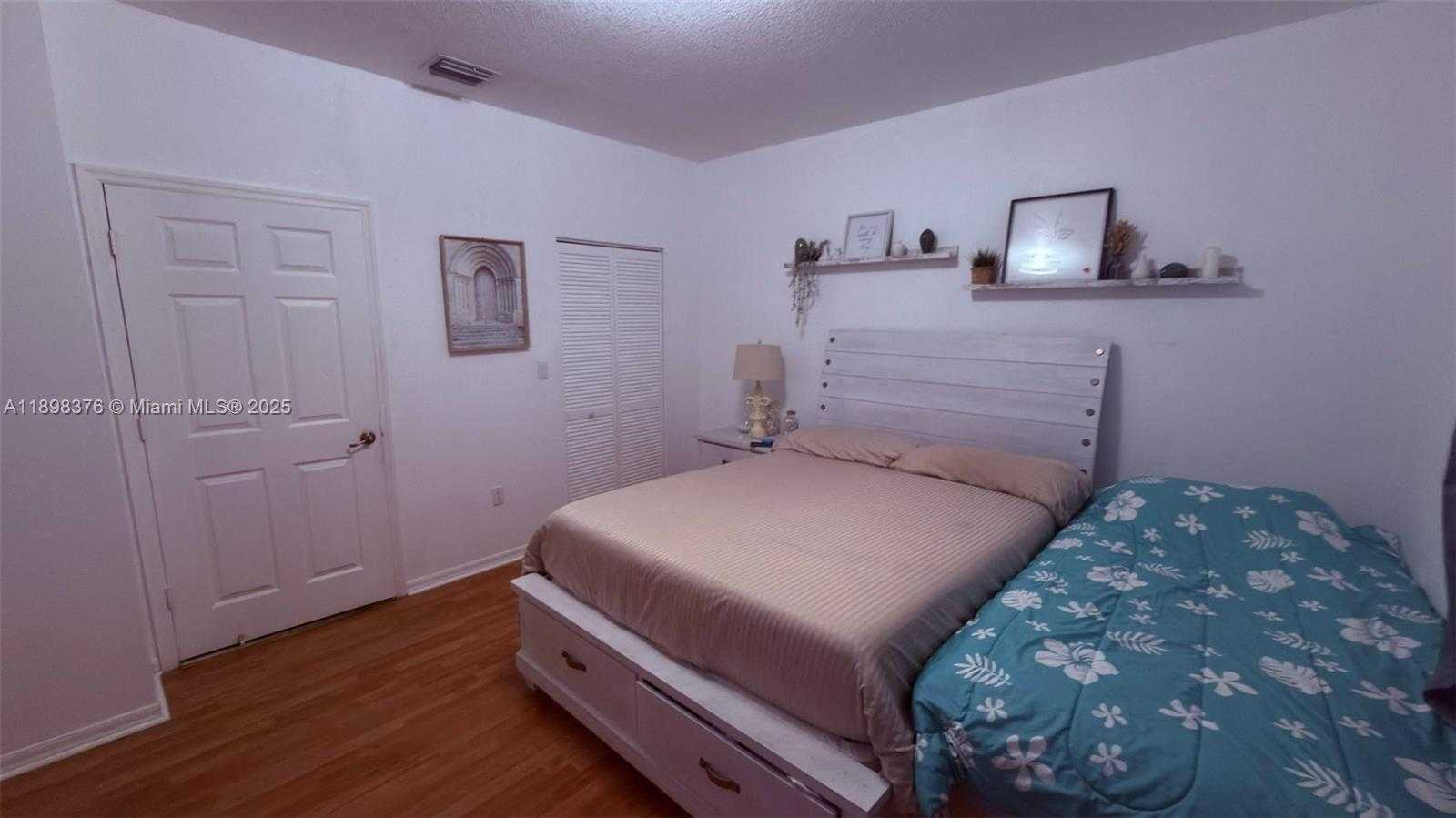 Small Image of 10984 SOUTH WEST 182ND LN, Miami Number 5