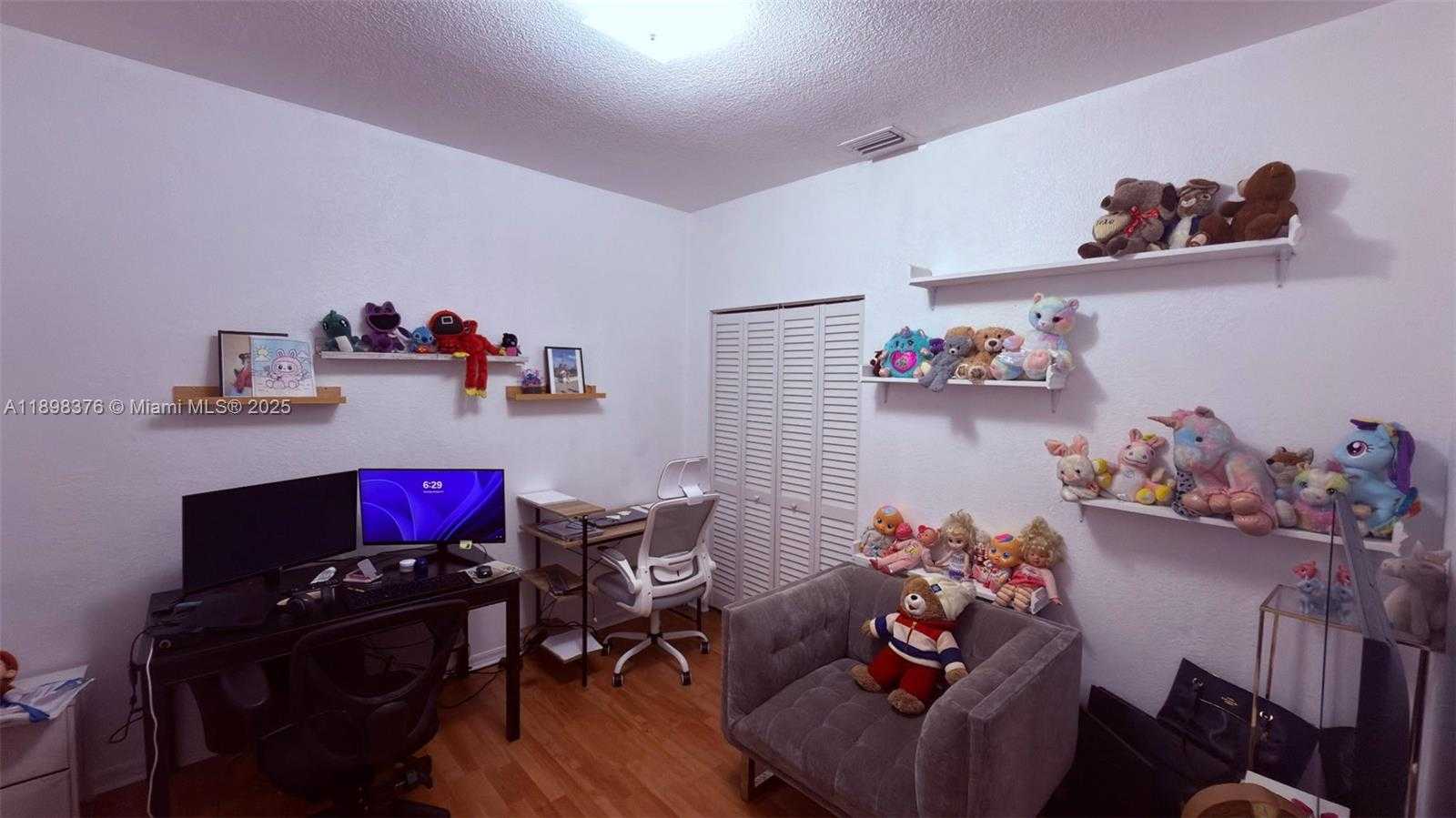 Small Image of 10984 SOUTH WEST 182ND LN, Miami Number 6