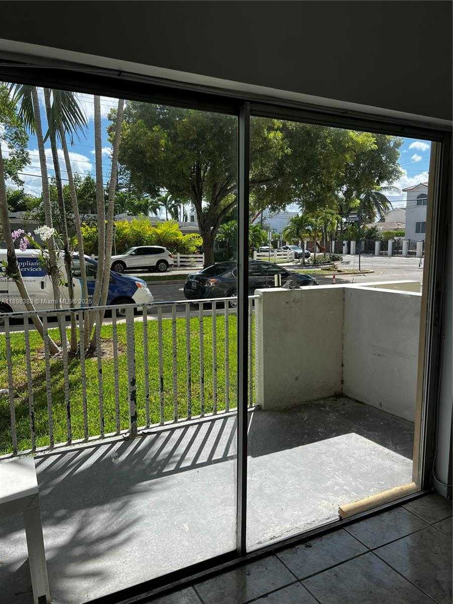 Small Image of 1455 NORTH TREASURE DR #1R, North Bay Village Number 29