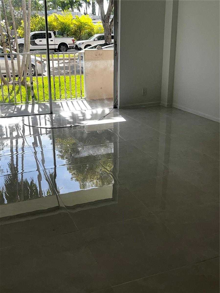 Small Image of 1455 NORTH TREASURE DR #1R, North Bay Village Number 39