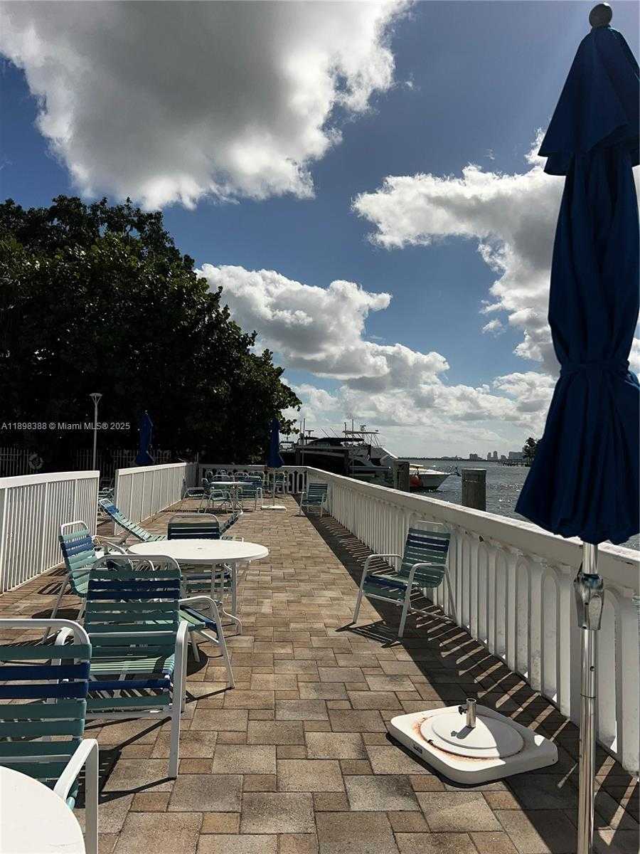Small Image of 1455 NORTH TREASURE DR #1R, North Bay Village Number 9
