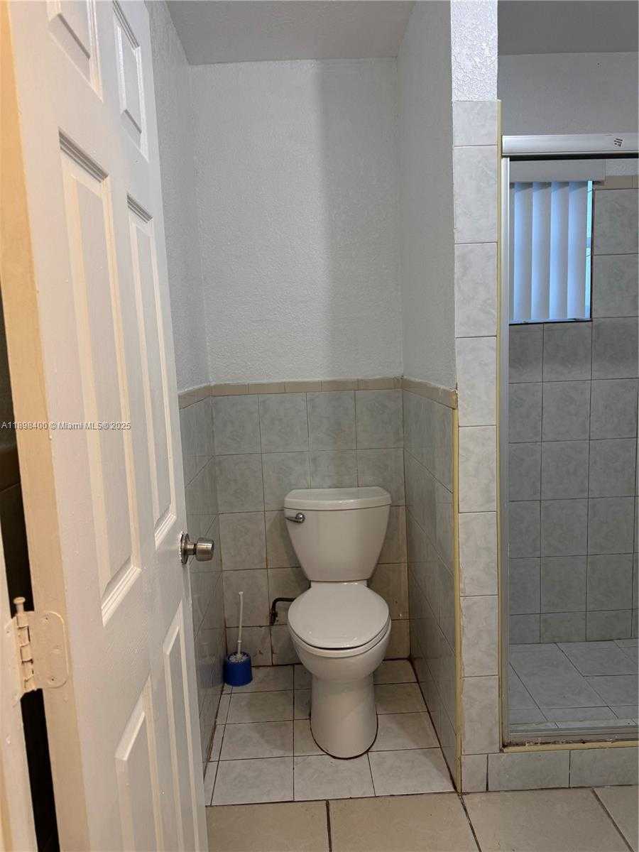 Small Image of 470 NORTH EAST 127TH ST, North Miami Number 21