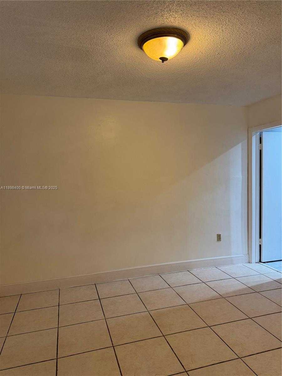 Small Image of 470 NORTH EAST 127TH ST, North Miami Number 22