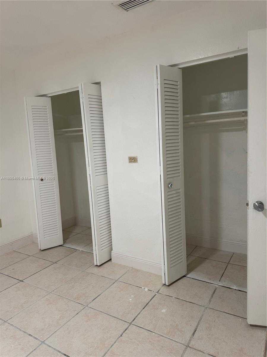 Small Image of 470 NORTH EAST 127TH ST, North Miami Number 25