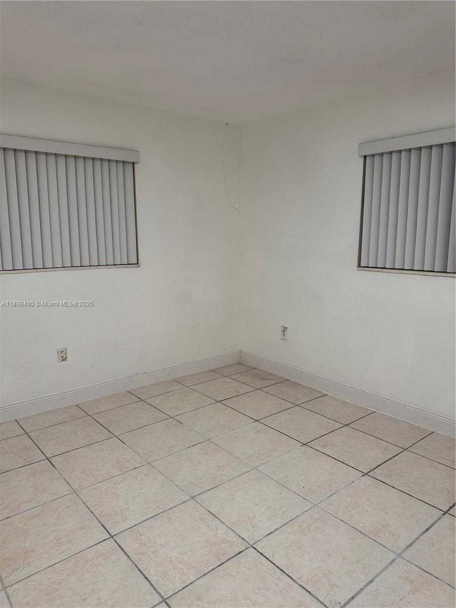 Small Image of 470 NORTH EAST 127TH ST, North Miami Number 36
