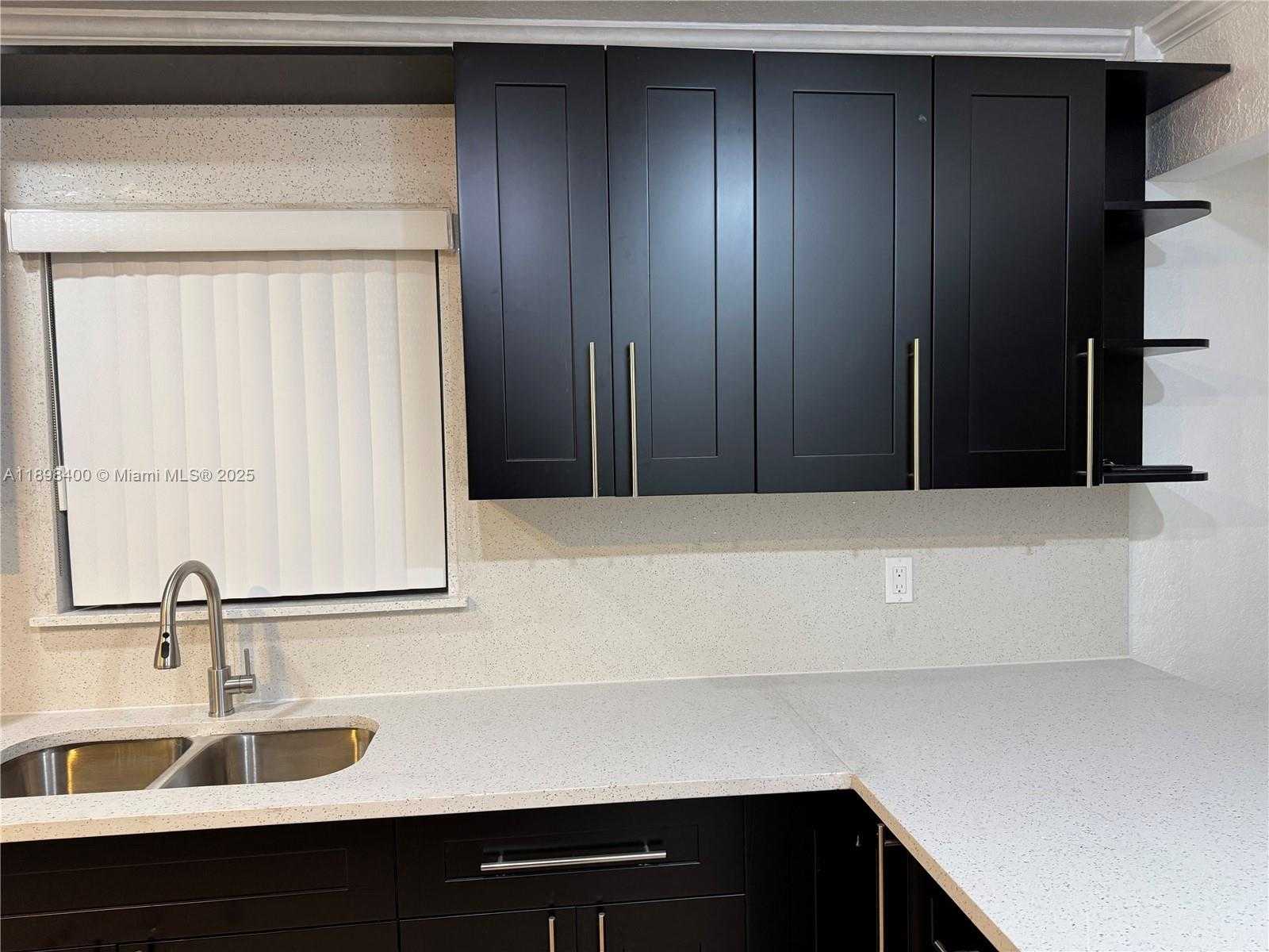 Small Image of 470 NORTH EAST 127TH ST, North Miami Number 6