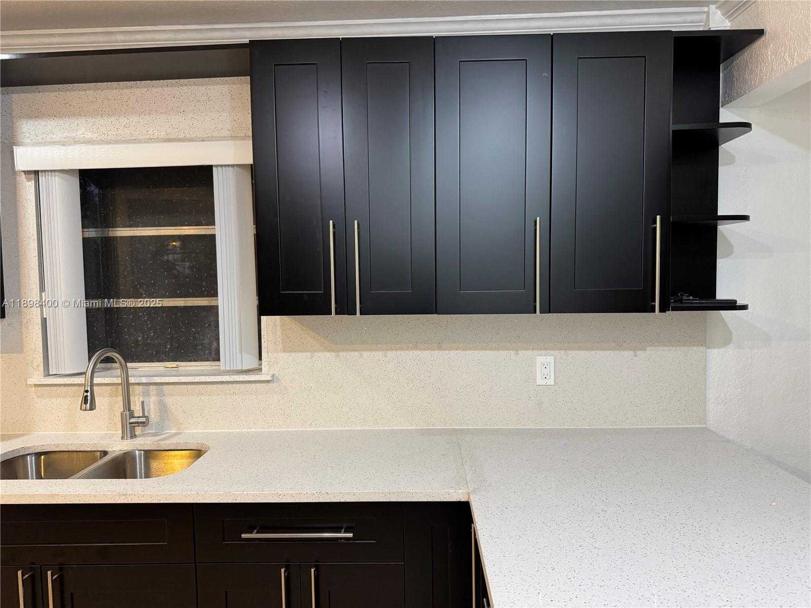 Small Image of 470 NORTH EAST 127TH ST, North Miami Number 9