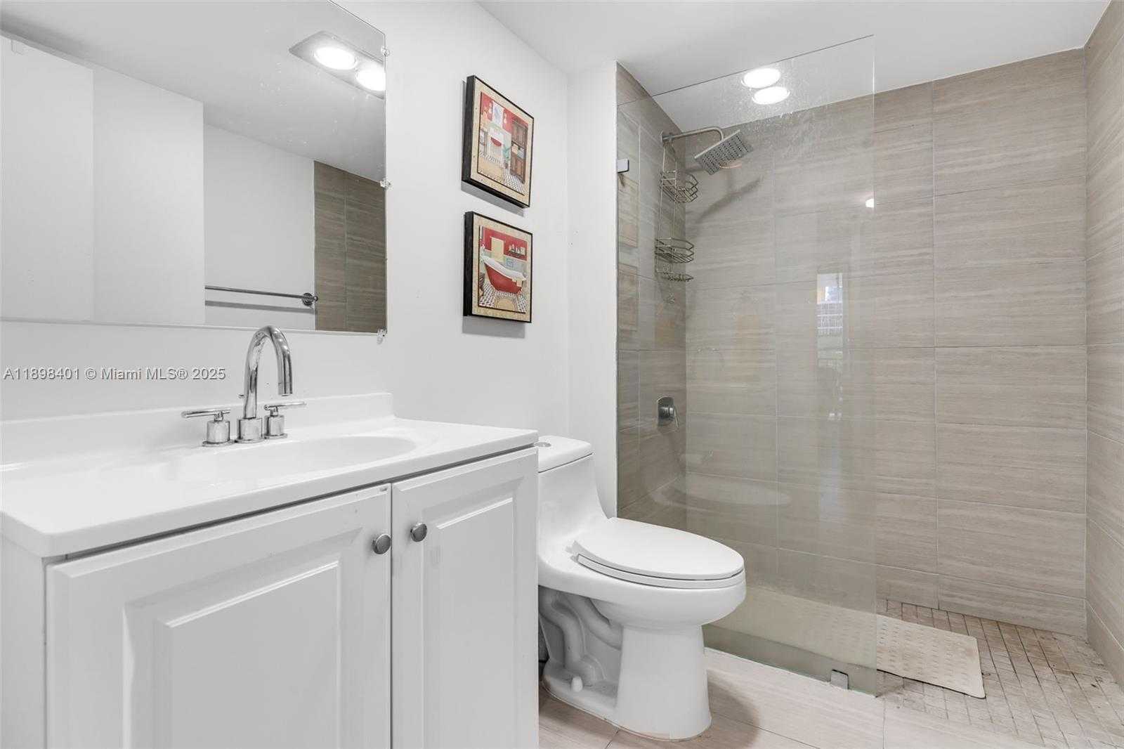 Small Image of 1915 BRICKELL AVE #610, Miami Number 11