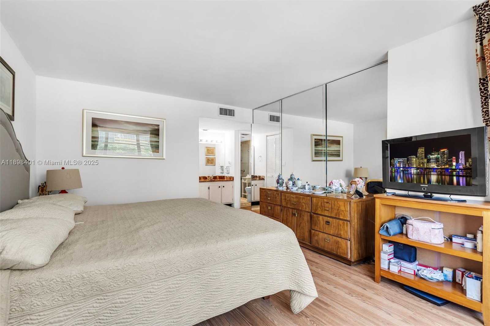 Small Image of 1915 BRICKELL AVE #610, Miami Number 13