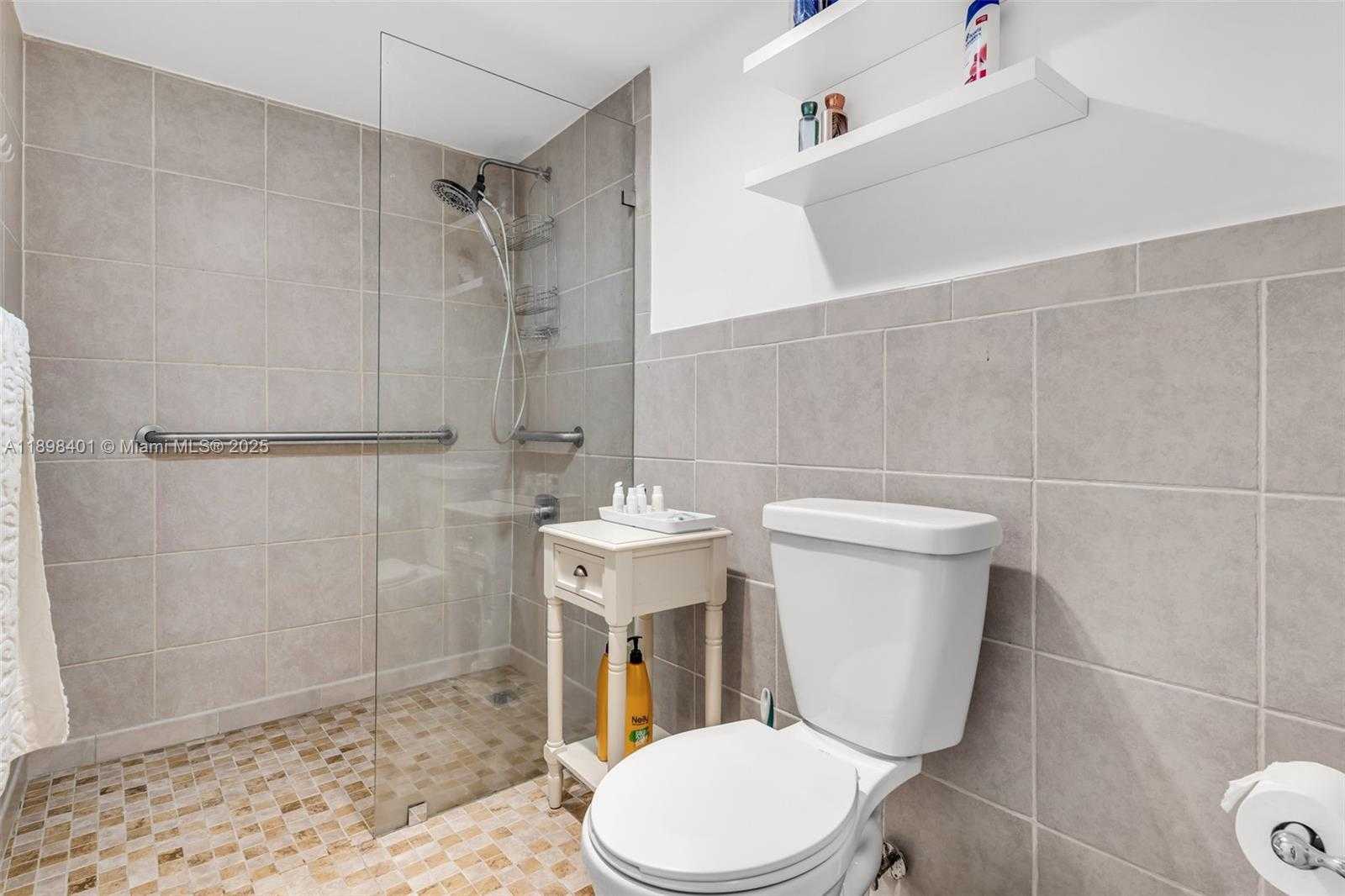 Small Image of 1915 BRICKELL AVE #610, Miami Number 15