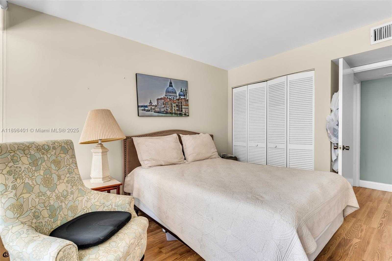 Small Image of 1915 BRICKELL AVE #610, Miami Number 17