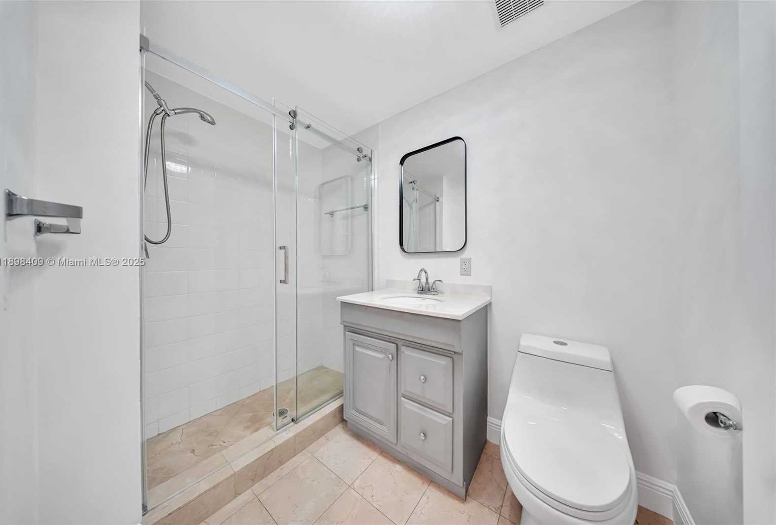 Small Image of 20 CALABRIA AVE #302, Coral Gables Number 15