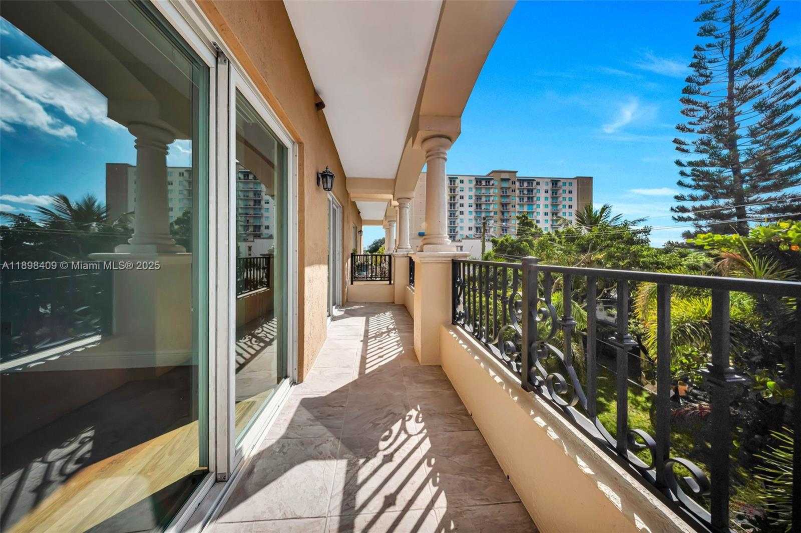 Small Image of 20 CALABRIA AVE #302, Coral Gables Number 17