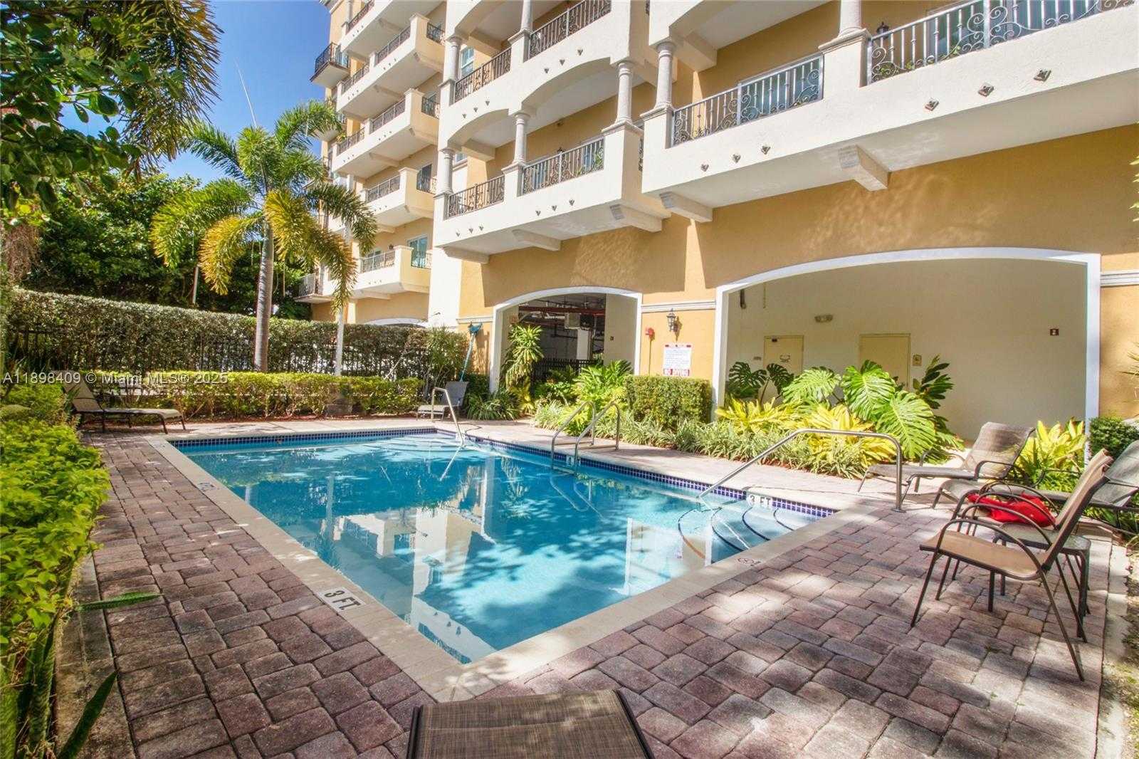 Small Image of 20 CALABRIA AVE #302, Coral Gables Number 18